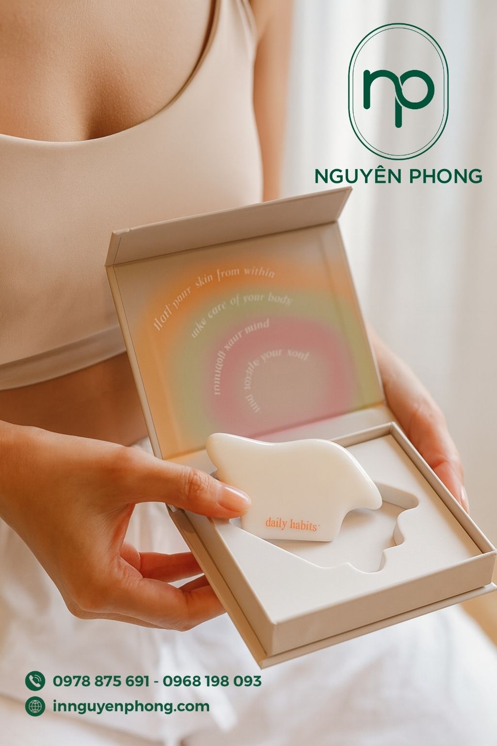 In hộp đựng dụng cụ đánh cảm thiết kế 